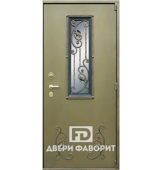 дверь с тремя петлями, стеклом и ковкой